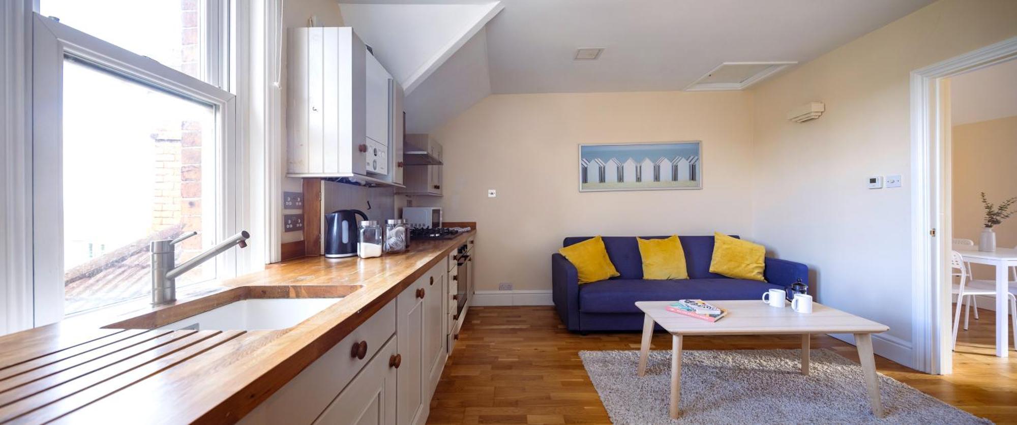 Appartamento Guildford Station With Parking Esterno foto